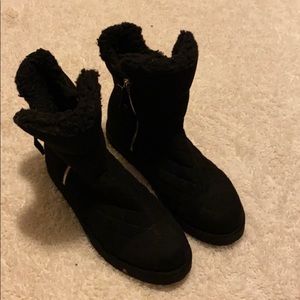 Madden Girl Downwind quilted faux fur booties